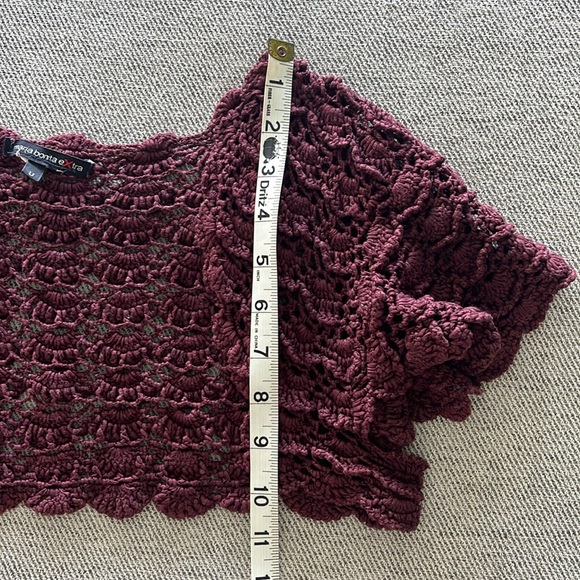 Cropped Crochet Bolero Top - Picture 6 of 6